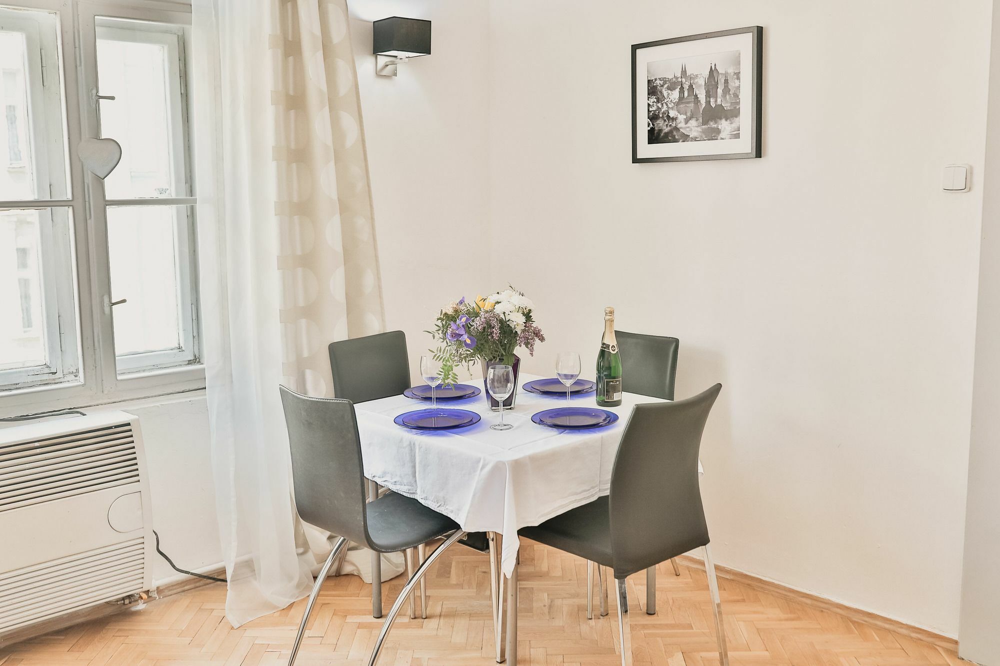 Comfortable Zizkov For 6 Pax Easybnb